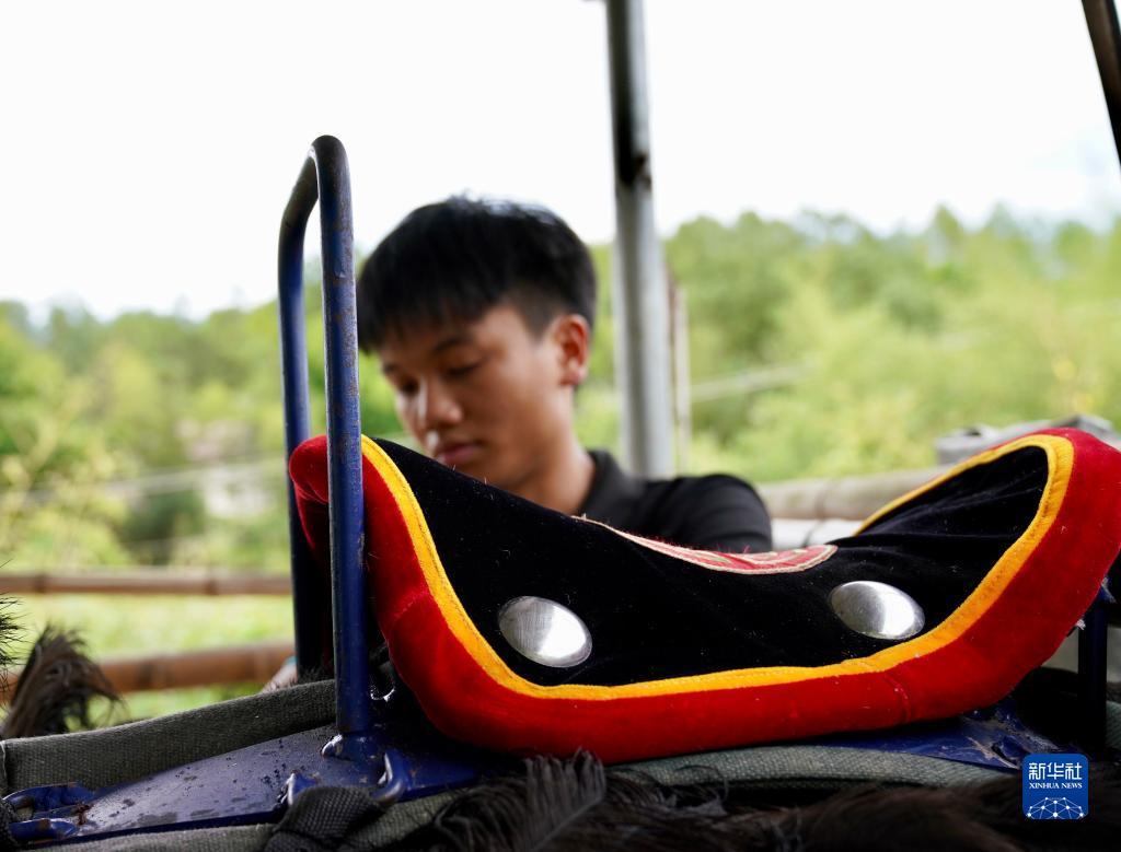 奔驰上线娱乐亚洲第一品牌